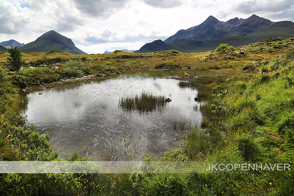 Scotland Mountains and Grassy Pond GOOD