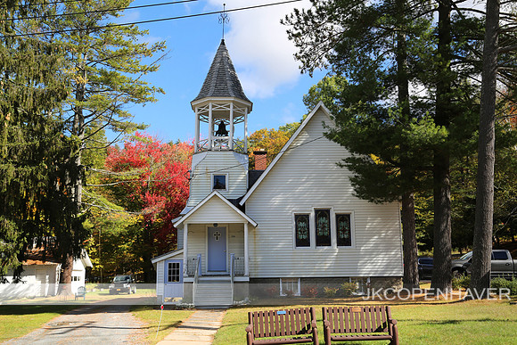 East NH Church Front wChairs