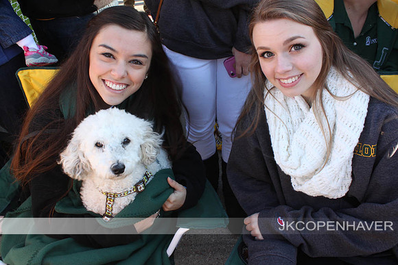 BU Homecoming Parade Girls