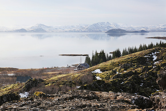 Iceland House Lake Mountain Crack -Ready